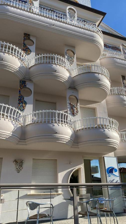 Residence Anchisemare Алба Адриатика Екстериор снимка