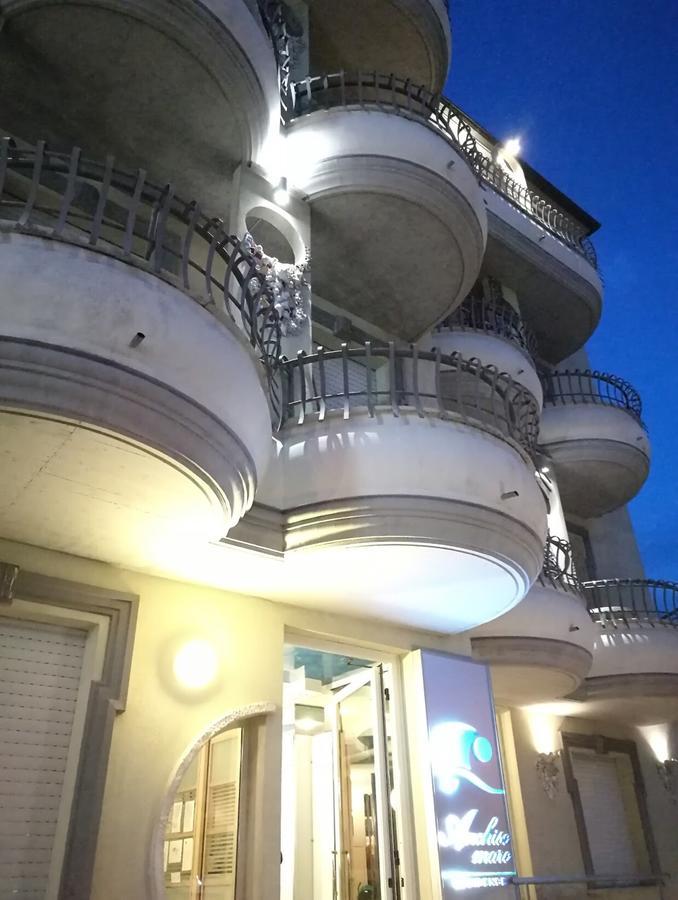 Residence Anchisemare Алба Адриатика Екстериор снимка